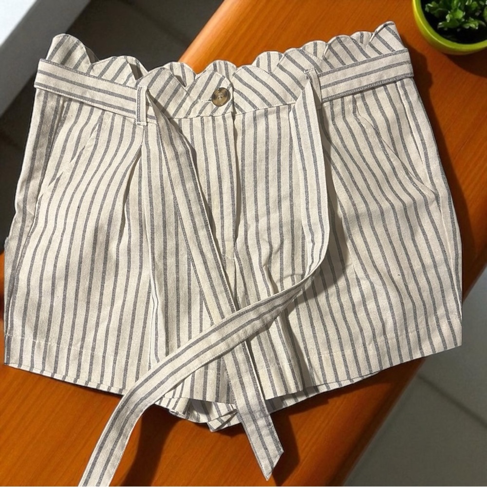Women White and Gray Shorts